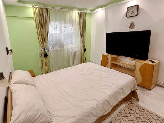 Apartament de vanzare, 2 camere,  decomandat,  58 mp, Pacurari,  (ALPHA BANK) 162325