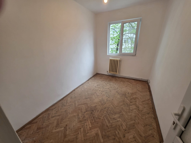 Apartament, 3 camere  nedecomandat,  50 mp, Alexandru cel Bun, de vanzare,  (Piata Voievozilor) 163276