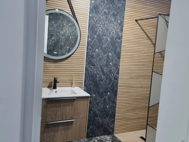 Apartament 4 camere - Miroslava