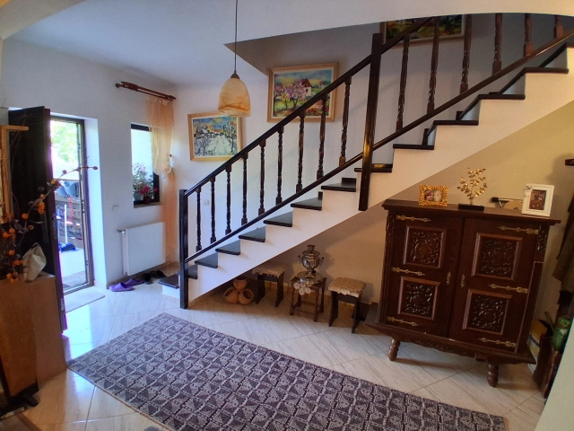 Apartament 4 camere - Popas Pacurari