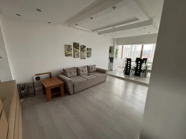Central apartament  63 mp, 2 camere,  decomandat, de inchiriat,  (Hala Centrala) 162819