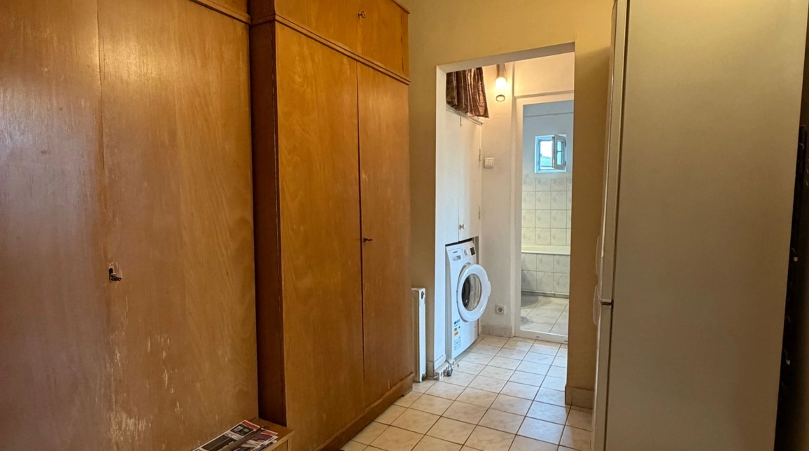 Oferta 2 camere, decomandat, 51 mp, de vanzare apartament in zona Nicolina,  Nicolina 2 Prima statie imagine 2