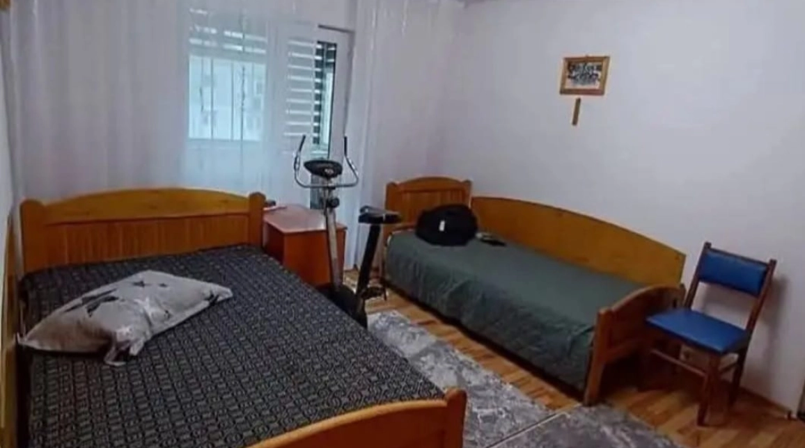 Oferta Apartament, 2 camere semidecomandat, 42 mp, Dacia, de vanzare,  Bicaz imagine 1