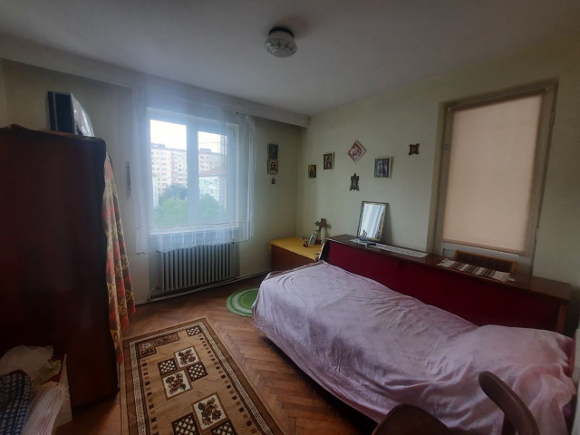 Apartament de vanzare, 4 camere,  semidecomandat,  92 mp, Darmanesti,  (Adridan) 162810