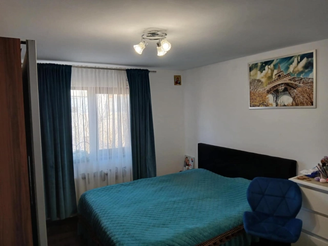 Apartament 3 camere - Breazu