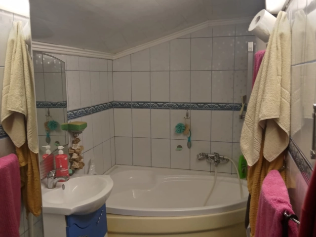 Apartament 4 camere - Tatarasi