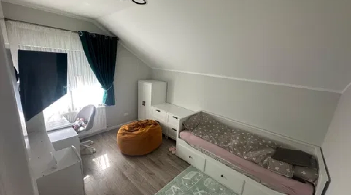 Oferta Casa, 4 camere , 140 mp, Fermelor, de vanzare,  Pietricica imagine 4