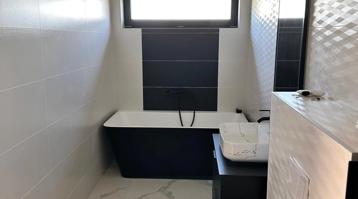 Oferta Casa de vanzare, 4 camere, 105 mp, Breazu,  Statie de autobus imagine 7