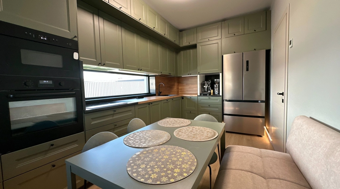 Oferta Casa, 4 camere , 114 mp, Bucium, de vanzare,  Visani - strada principala imagine 1