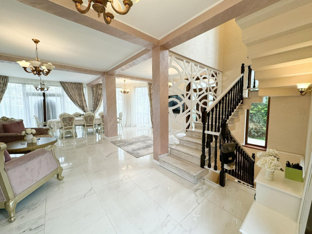 Vila, 4 camere, 270mp, Poitiers, de vanzare,  (la 800m de Lidl) 163296