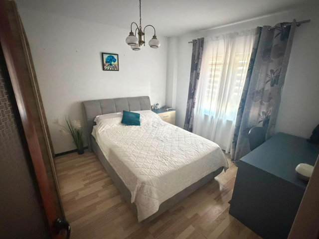 De inchiriat apartament, 2 camere,  decomandat,  65 mp, Pacurari,  (Autocenter) 163032