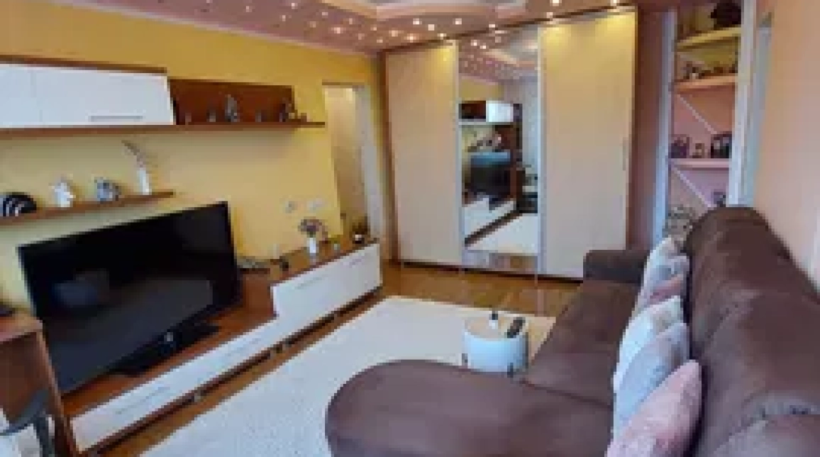 Oferta 2 camere, semidecomandat, 63 mp, de vanzare apartament in zona Darmanesti imagine 1