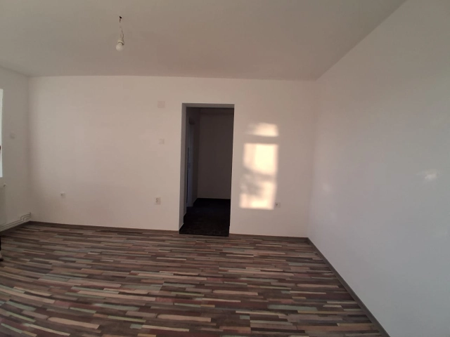 Apartament 2 camere - Podu Ros