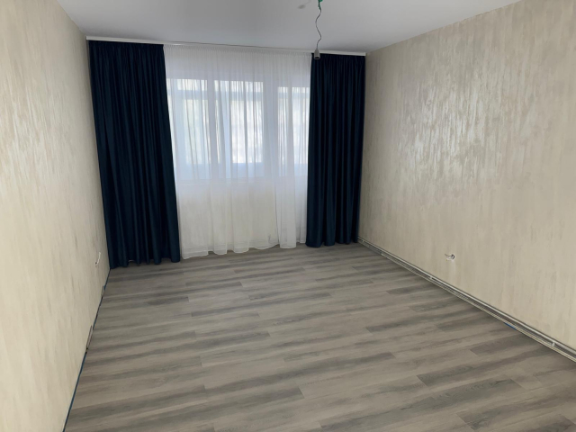 De vanzare apartament, 3 camere,  decomandat,  72 mp, Alexandru cel Bun,   162337