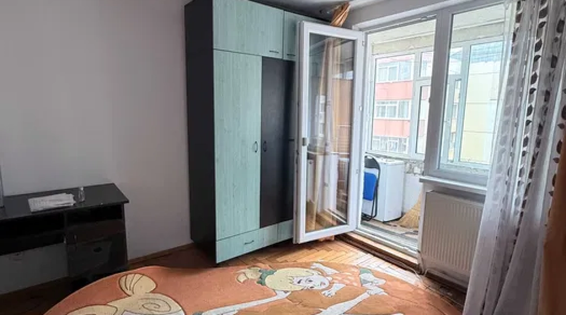 Oferta Apartament, 2 camere decomandat, 52 mp, Precista, de vanzare,  Careffour / Mare e Monte imagine 3