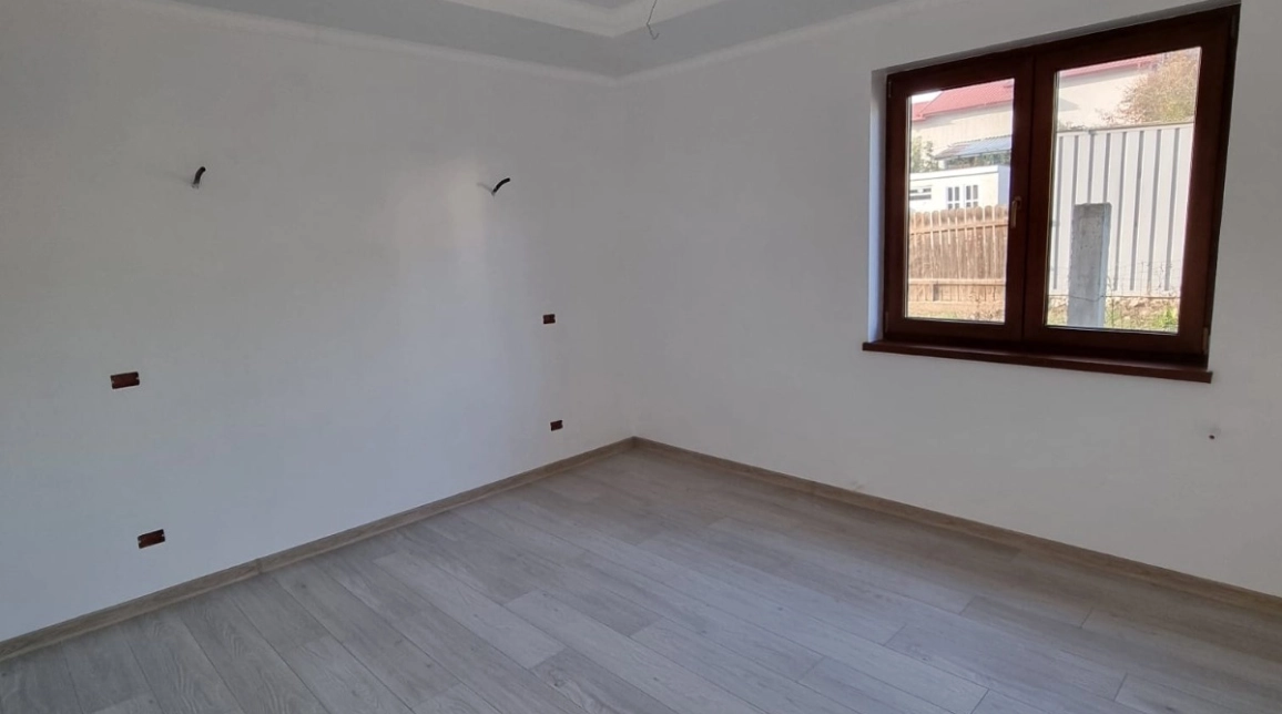 Oferta Casa, 7 camere , 230 mp, Valea Adanca, de vanzare,  5 drumuri imagine 7