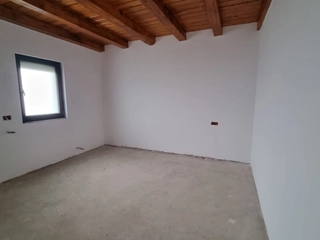 Apartament 6 camere - Valea Adanca