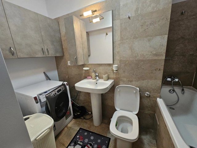 Apartament 3 camere - Tatarasi