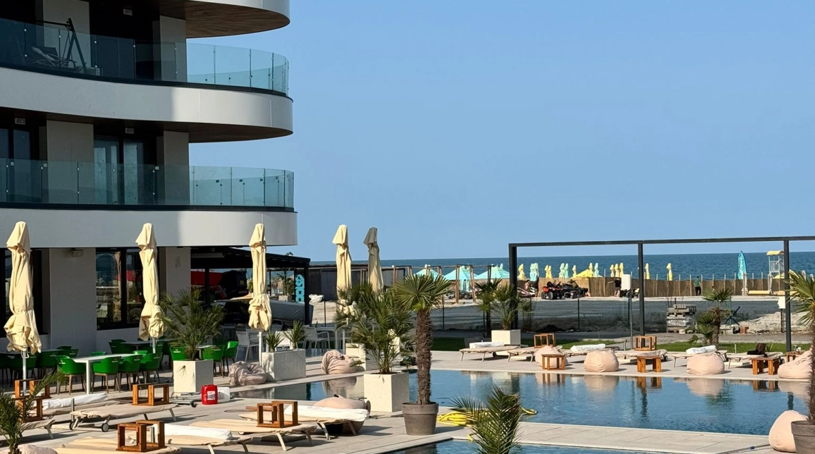 Oferta 1 camera, decomandat, 41 mp, de vanzare apartament nou in zona Mamaia Nord,  PARCARE INCLUSA,VEDERE LATERALA la MARE imagine 9
