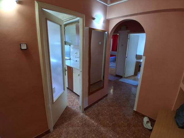 Apartament 3 camere - Pacurari