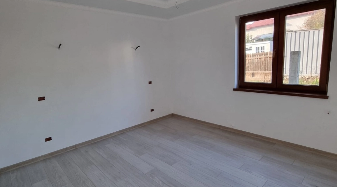 Oferta Casa, 7 camere , 230 mp, Valea Adanca, de vanzare,  5 drumuri imagine 9