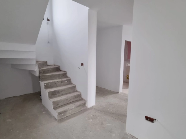 Apartament 6 camere - Valea Adanca