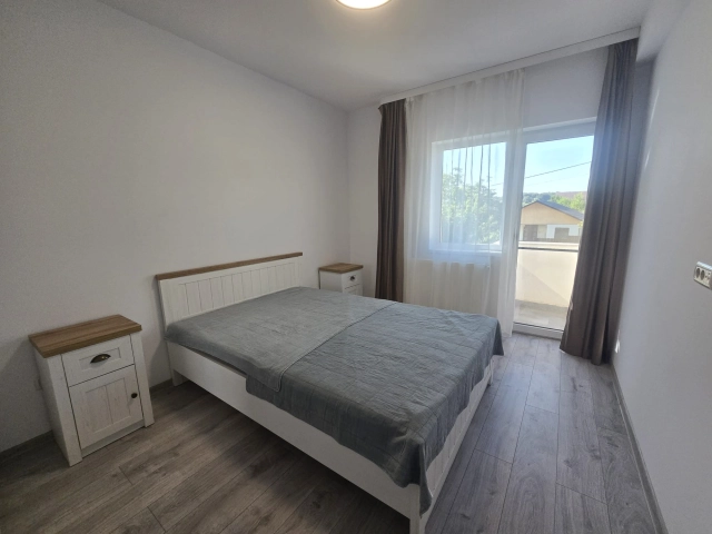 Apartament 4 camere - Bucium