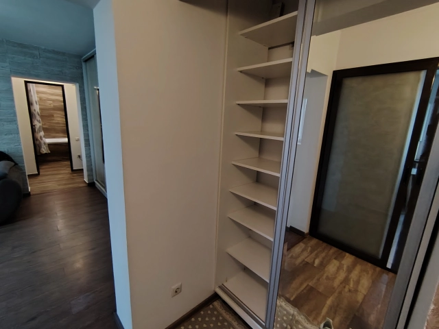 Apartament 3 camere - Podu Ros