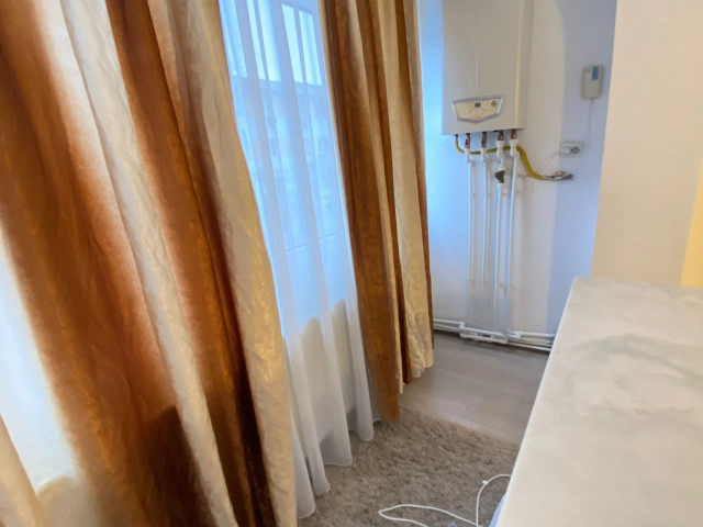 Apartament 3 camere - Podu Ros