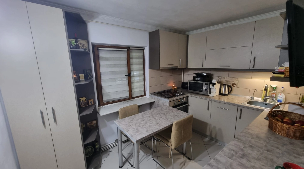 Oferta Apartament de vanzare, 4 camere, decomandat, 81 mp, Nicolina,  Nicolina 2 - Libertatii imagine 12