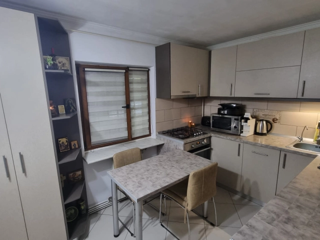 Apartament 4 camere - Nicolina