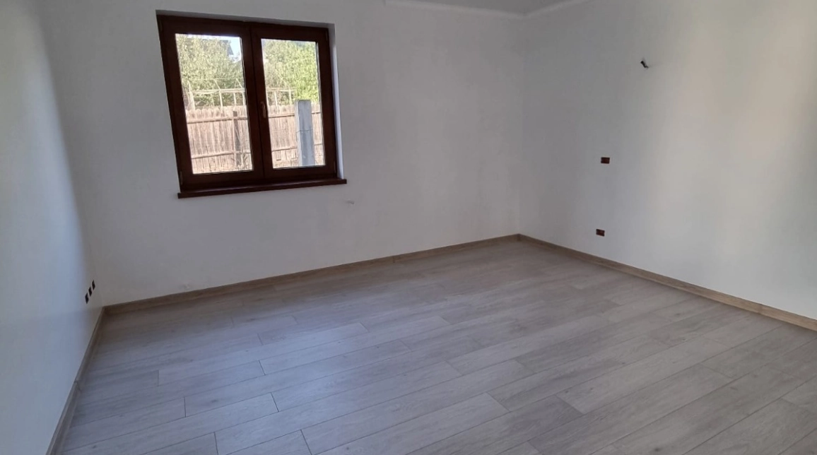 Oferta Casa, 7 camere , 230 mp, Valea Adanca, de vanzare,  5 drumuri imagine 8