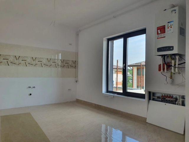 Apartament 3 camere - Miroslava