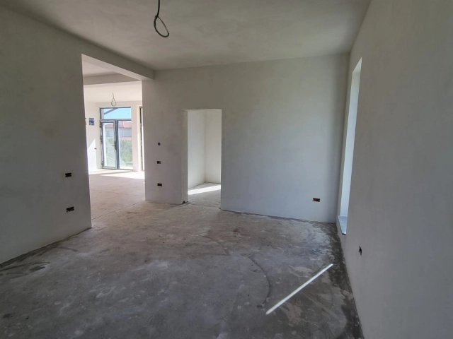 Apartament 3 camere - Visani