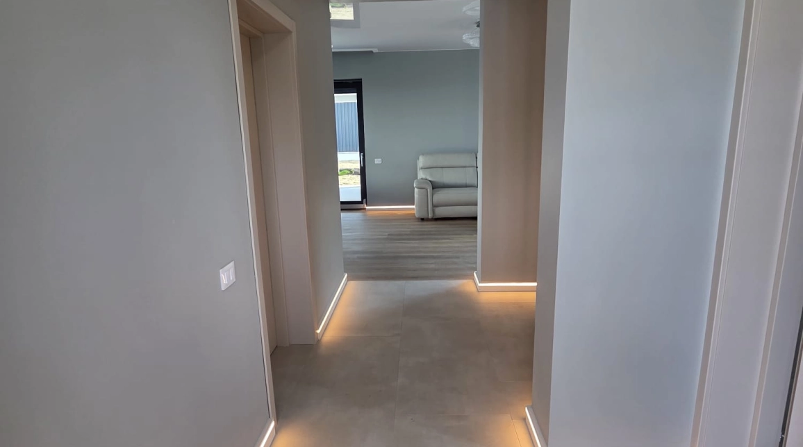 Oferta Casa de vanzare, 5 camere, 112 mp, Miroslava,  la 1,2 km Family Market imagine 13