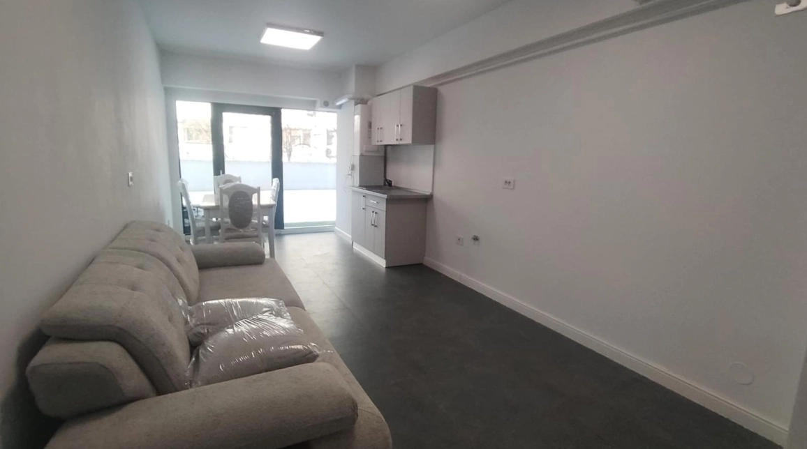 Oferta De inchiriat apartament, 2 camere, 100 mp, Centru,  Vis a vis de Palas Mall imagine 2