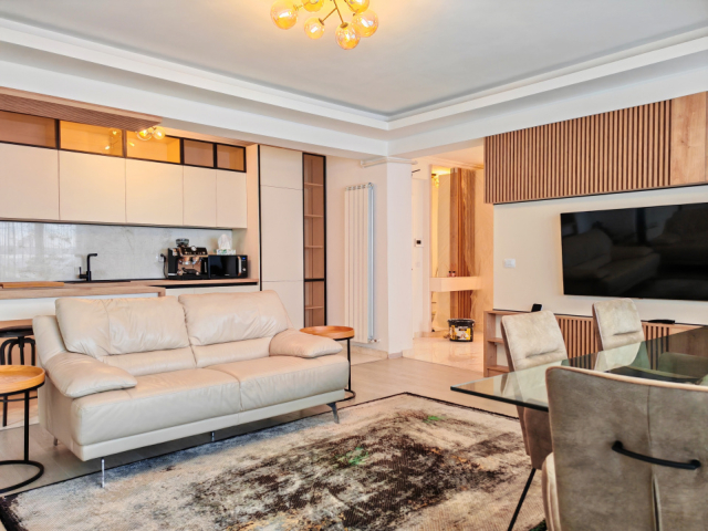 Mamaia Centru apartament nou  230 mp, 3 camere,  decomandat, de inchiriat,  (Butoaie) 161724