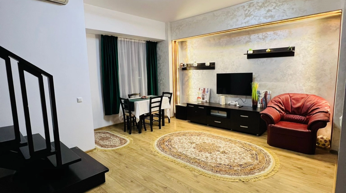 Oferta Apartament, 3 camere duplex, 72 mp, Central, de inchiriat,  PalasMall imagine 1