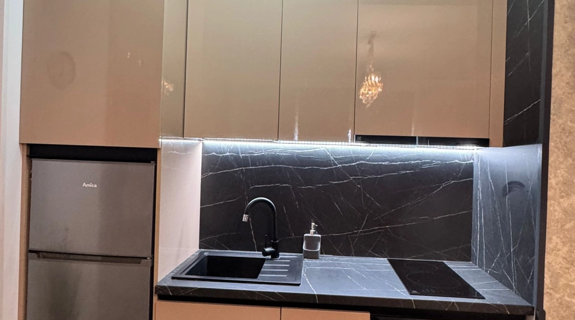 Oferta 1 camera, decomandat, 41 mp, de vanzare apartament nou in zona Mamaia Nord,  PARCARE INCLUSA,VEDERE LATERALA la MARE imagine 5