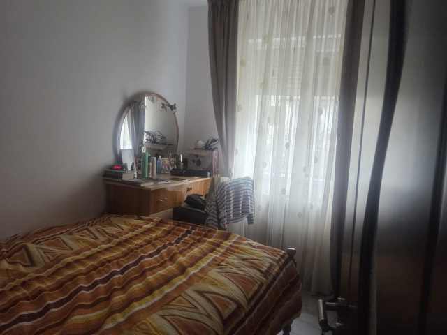 De vanzare apartament, 3 camere,  semidecomandat,  50 mp, Mircea cel Batran,   161847
