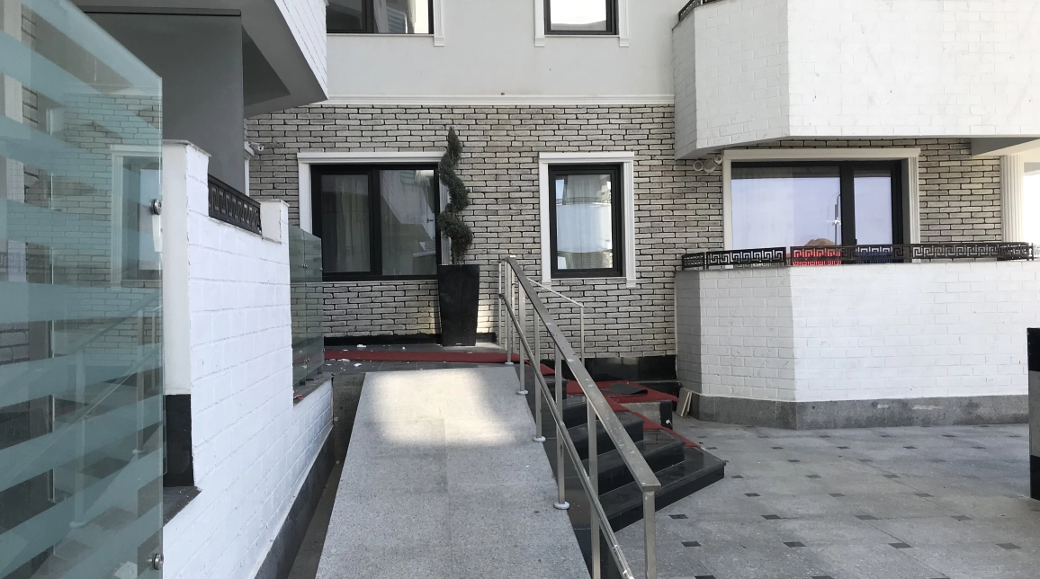 Oferta Apartament de vanzare, 2 camere, decomandat, 65 mp, Copou,  Royal Town imagine 3