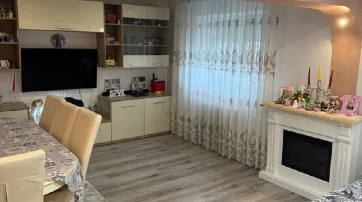 Oferta Apartament, 4 camere decomandat, 100 mp, Savinesti, de vanzare imagine 6