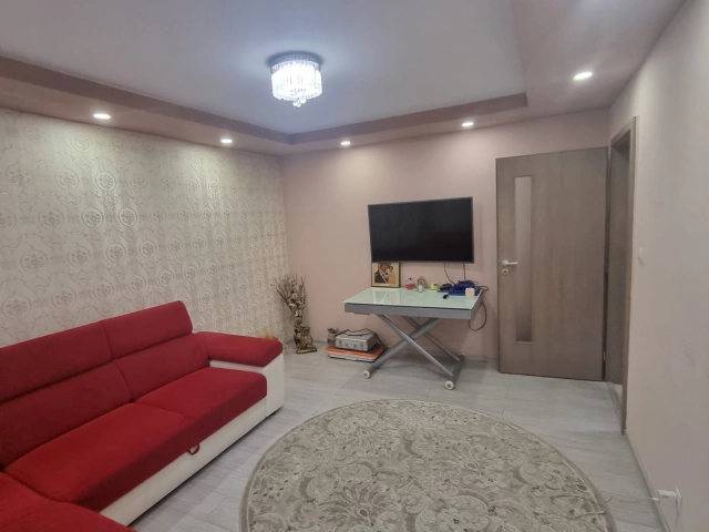 Apartament 4 camere - Nicolina