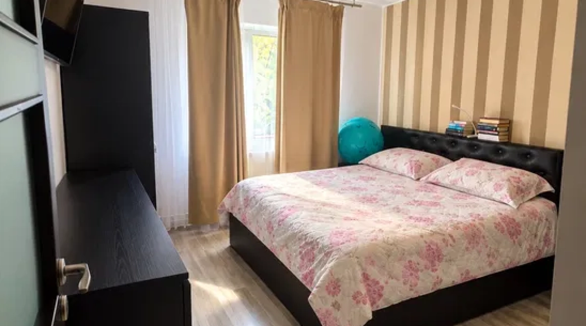 Oferta Apartament, 3 camere decomandat, 70 mp, Podul de Fier, de vanzare,  Palatul de Justitie imagine 3