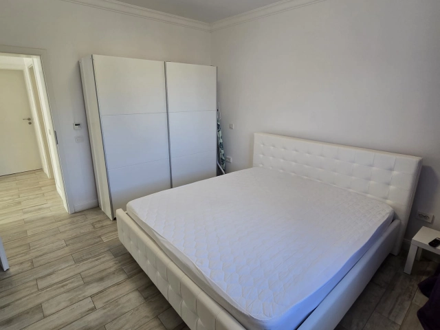 Apartament 3 camere - Lunca Cetatuii