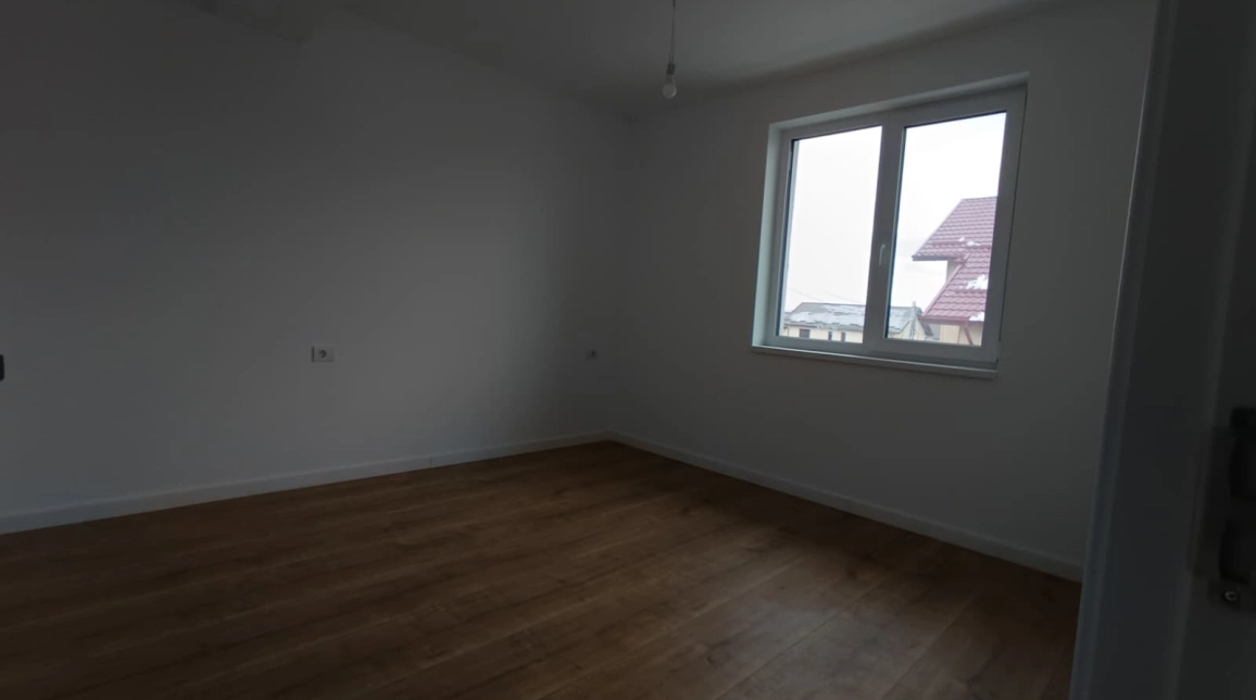 Oferta Valea Lupului casa 94 mp, 4 camere, de vanzare,  La 7 minute de Rond Pacurari imagine 11