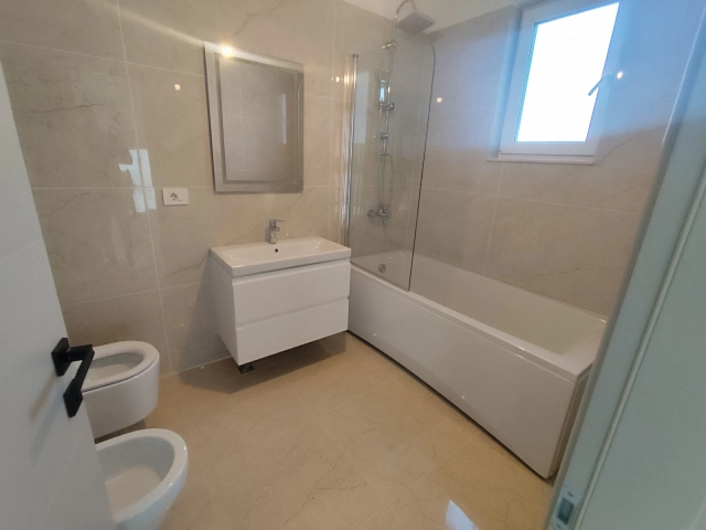 Apartament 4 camere - Popas Pacurari
