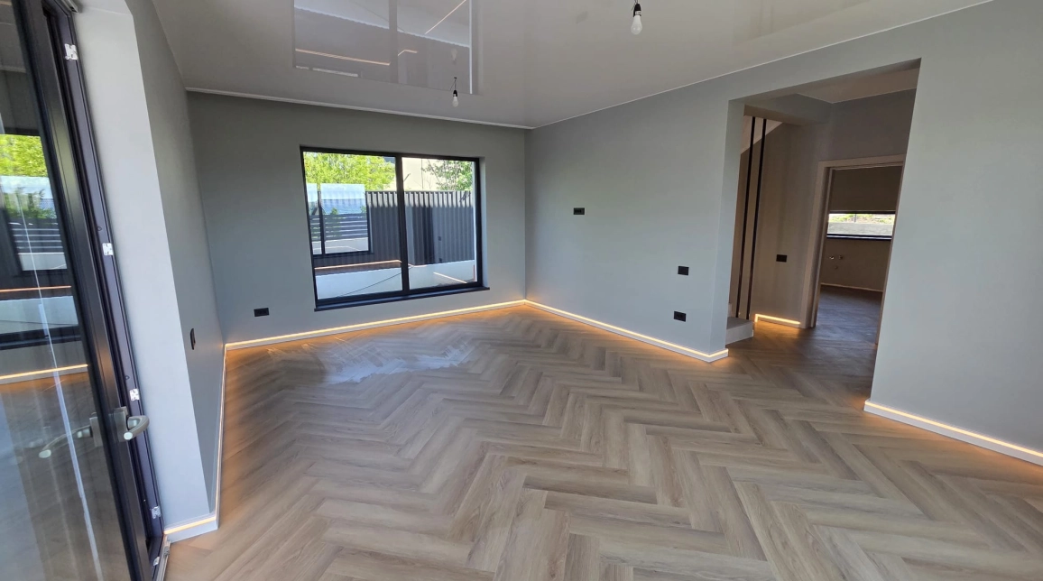 Oferta Casa, 4 camere , 120 mp, Miroslava, de vanzare,  Cresa Miroslava imagine 3