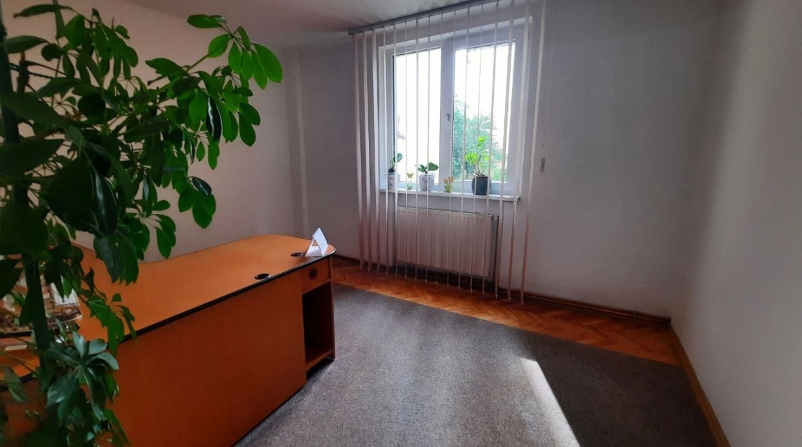 Oferta Spatiu comercial de vanzare Central Mihai Eminescu / fostul Tribunal  84mp  imagine 1