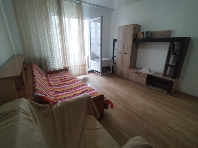 2 camere,  semidecomandat,  45 mp, de inchiriat apartament in zona Alexandru cel Bun,  (PIATA VOIEVOZILOR) 161808